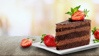 Chocolate cake strawberries plate blurry - decadent free wallpaper