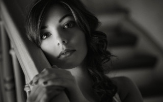 Woman portrait blackandwhite asian serious - artur tarnowski free wallpaper