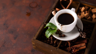 Coffee cinnamon wooden box table - a wooden box free wallpaper