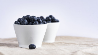 Blueberries white bowls tablecloth white - blueberry free wallpaper