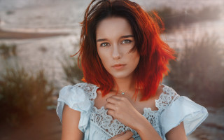 Red hair portrait ring water - her finger free wallpaper