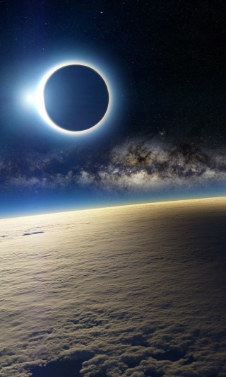 Solar eclipse earth horizon view 5 - cloud below free wallpaper