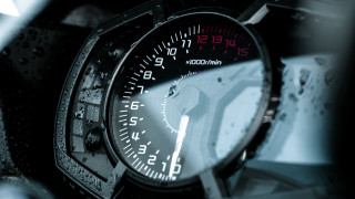 Speedometer waterdroplets clockface photorealism rendering - the time free wallpaper