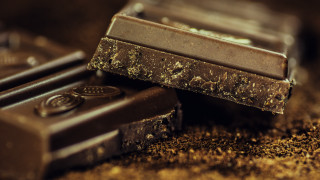 Chocolate bar closeup dirt city - dirt free wallpaper for desktop
