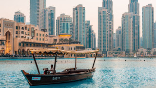 Boat people city skyline water - the water near a city free wallpaper