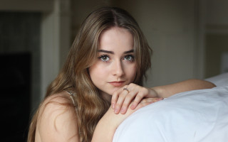 Woman laying bed ring portrait - elisabeth collins free wallpaper for desktop