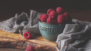 Raspberries bowl wooden table cloth - elaine duillo free wallpaper
