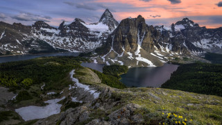 Mountain lake sunset clouds forest 4 - a mountain range free wallpaper