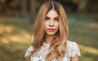 Woman long hair white top 3 - a picture in a park free wallpaper