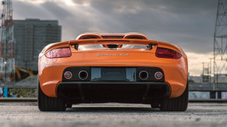 Sports car city street cloud - a city street free wallpaper