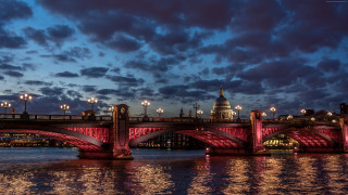 Bridge red light cityscape moon - moody free wallpaper for desktop