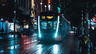 Futuristic cyberpunk bus night cityscape - cyberpunk city free wallpaper
