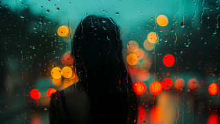 Rainy window red traffic light - elsa bleda free wallpaper