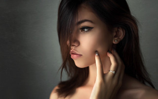 Elina karimova portrait jewelry black - a gray wall free wallpaper