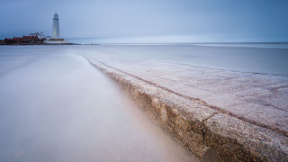 Lighthouse foggy beach longexposure moodycolors - a foggy day free wallpaper