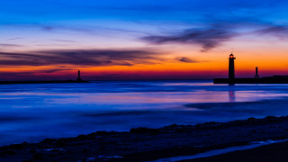 Lighthouse sunset ocean beach people - a lighthouse free wallpaper