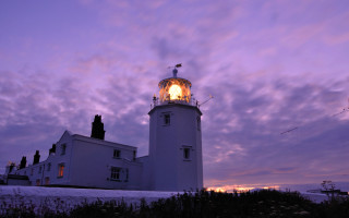 Lighthouse dusk purple sky clouds - rim light free wallpaper
