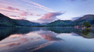 Lake mountains pink sky clouds - a few house free wallpaper
