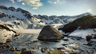 Mountain range river snowy background - covered mountain free wallpaper