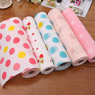 Polka dot paper rolls vase - free happy birthday wallpaper for tablet