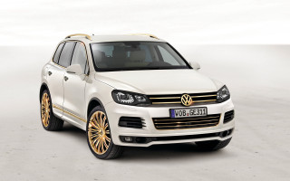 White volkswagen suv gold rims - a white backdrop free wallpaper