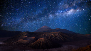 Night sky mountains milky way - sky above free wallpaper