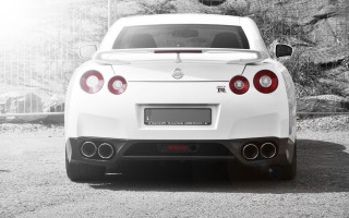 White sports car rear lights - photoreal free wallpaper
