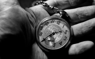 Pocketwatch hands chain gear clock - a pocket watch free wallpaper
