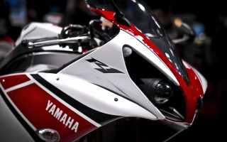 Motorcycle red white anamorphic flare - end free wallpaper for desktop