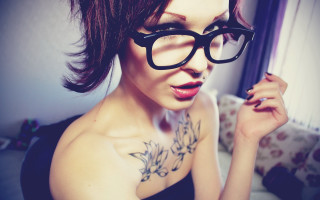 Woman glasses tattoo cigarette blue - a cigarette free wallpaper