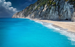 Exekias beach cliff blue water - blue water free wallpaper