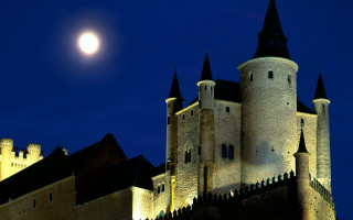 Castle moon night gothic architecture - adriaen isenbrant free wallpaper for desktop