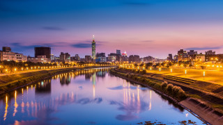 River city night lights bridge - cui bai free wallpaper