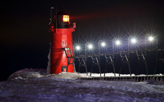 Red lighthouse snow hill night - a light house free wallpaper