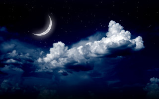 Crescent moon night sky clouds - a crescent moon free wallpaper