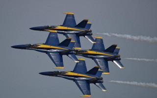 Fighter jets cloudy sky smoke 4 - dave arredondo free wallpaper