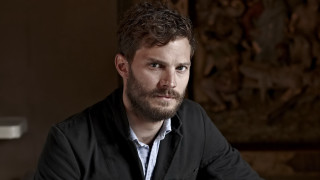 Serious man bronze sculpture formal - christian w. staudinger free wallpaper