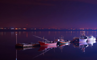 Boats city lights fullmoon night - city free wallpaper