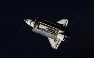 Space shuttle night open attachment - the door open free wallpaper