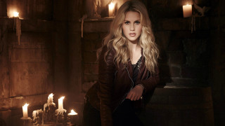 Gothic portrait blonde woman candles - a candle free wallpaper