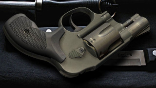 Gun knife black surface night - a gun and a knife free wallpaper