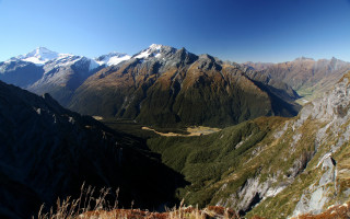 Mountain range valley view matte - the valley below free wallpaper