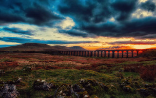 Train greenfield cloudy sunset cityscape - the track free wallpaper