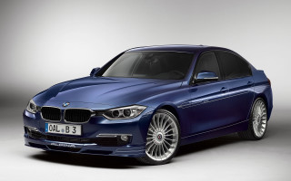 Blue car studio gradient detailed - a studio setting free wallpaper