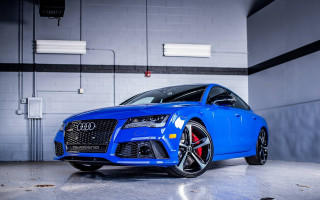 Blue car garage black rim - tire free wallpaper