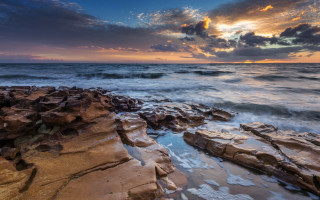 Rocky beach sunset clouds water 5 - a rocky beach free wallpaper for desktop