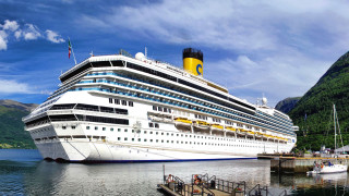 Cruise ship dock mountain cityscape - rococo free wallpaper