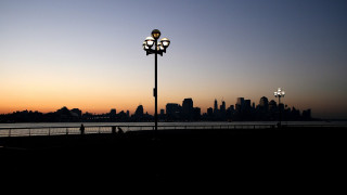 Streetlight water sunset city silhouette - david diao free wallpaper