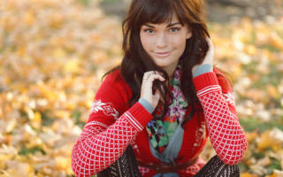 Woman leaves field autumn kimono - fine foliage lace free wallpaper for desktop