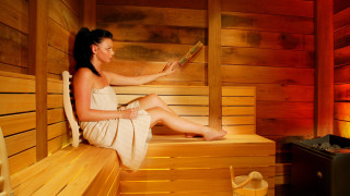 Sauna woman book suitcase boleslaw - olive skin free wallpaper
